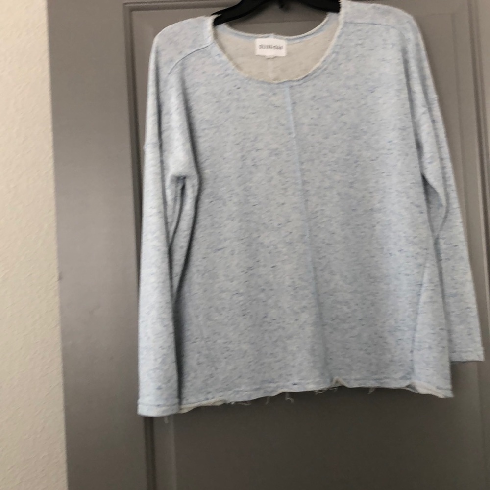 Sweatshirt with frayed edges Final price